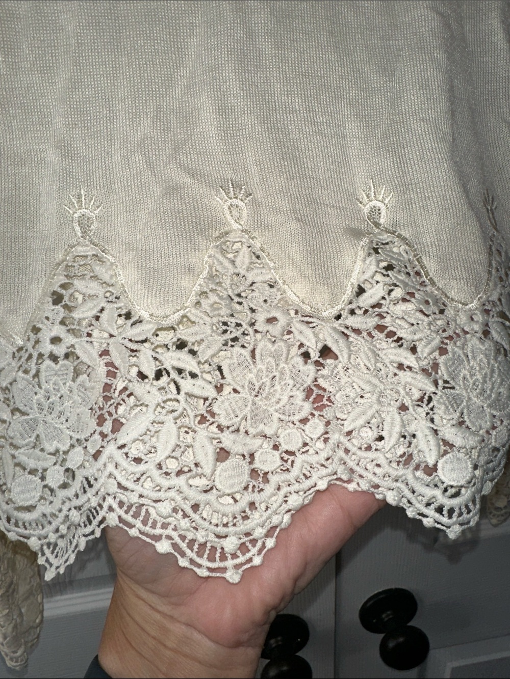 Divided Cream Long-Sleeve Top with Lace Hem - Picture 3 of 6